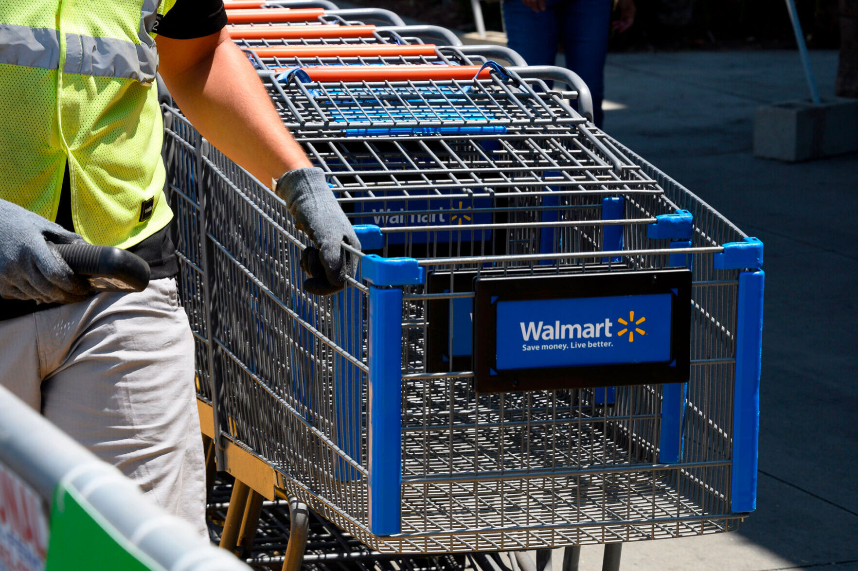 Walmart will cover full college tuition and books for its workers at some schools
